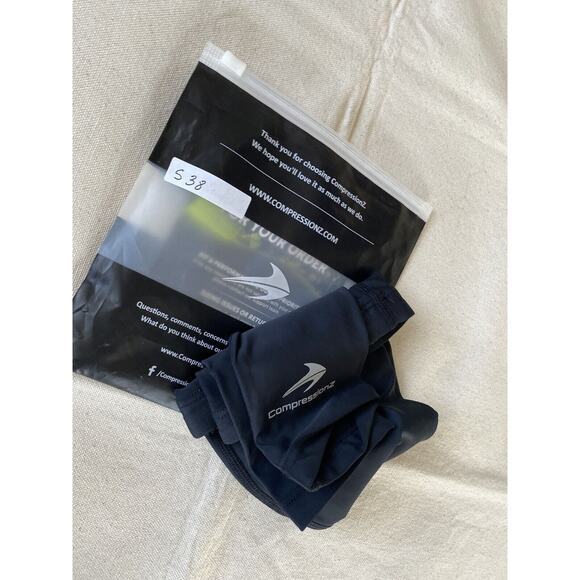 CompressionZ Compression Arm Sleeves for Men Women - Black - Size M NWT - Picture 5 of 7